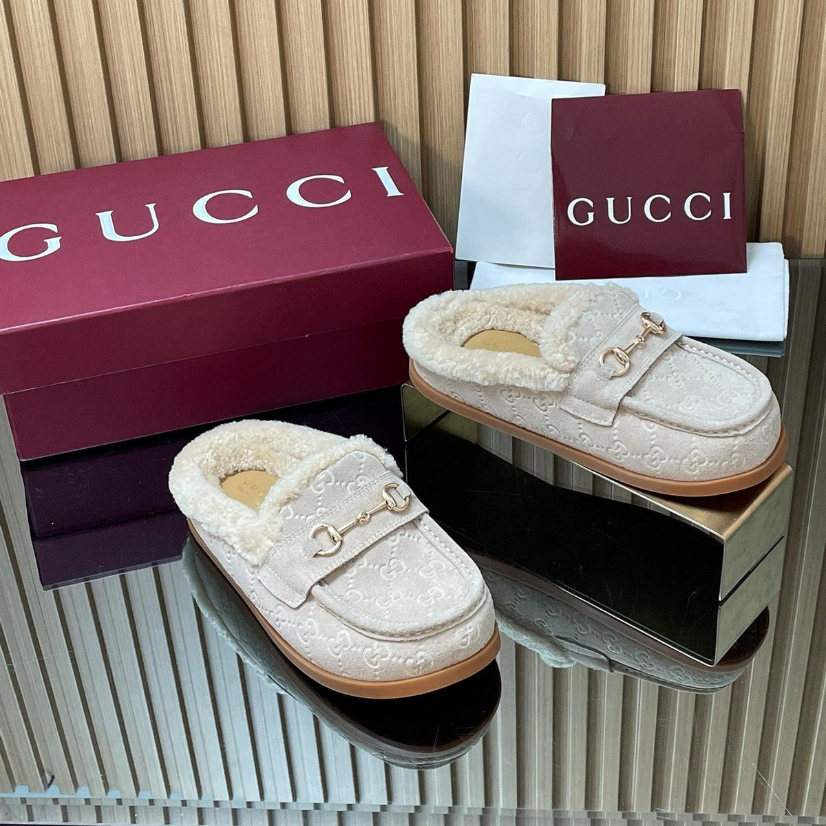 Gucci 26s Celia Mules Off-White GG Suede Shearling 156834