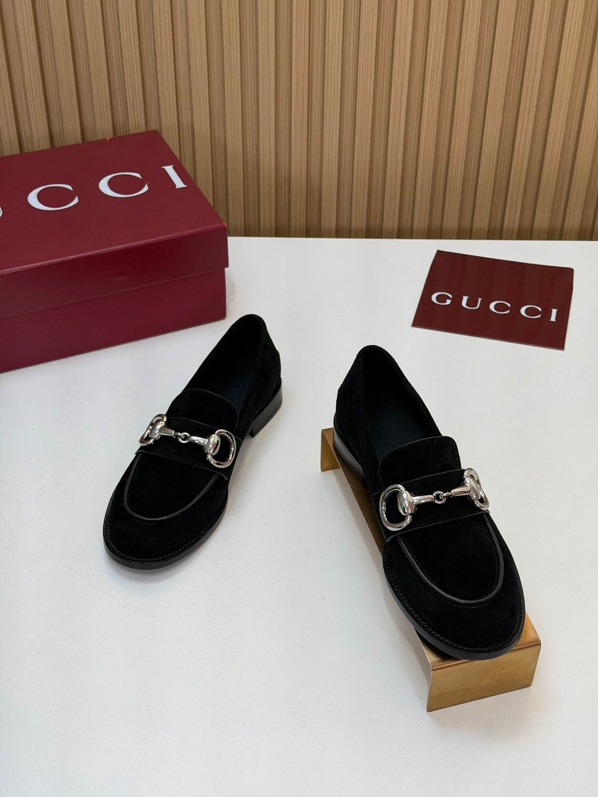 Gucci 26s Loafers Black Suede Leather 156823