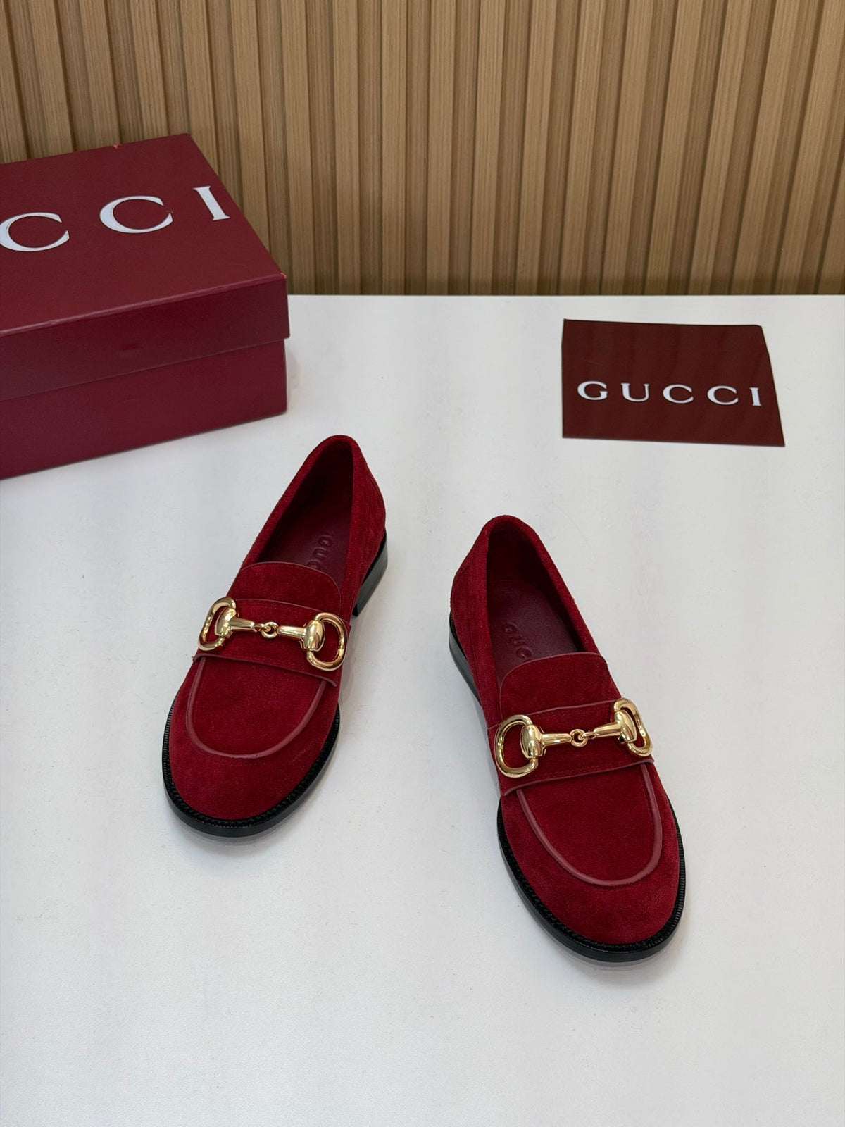 Gucci 26s Loafers Bordeaux Suede Leather 156820