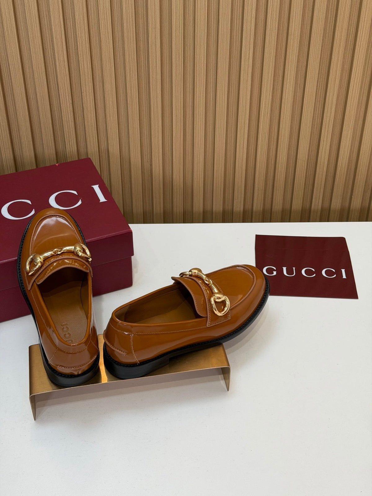 Gucci 26s Loafers Camel Smooth Leather 156825