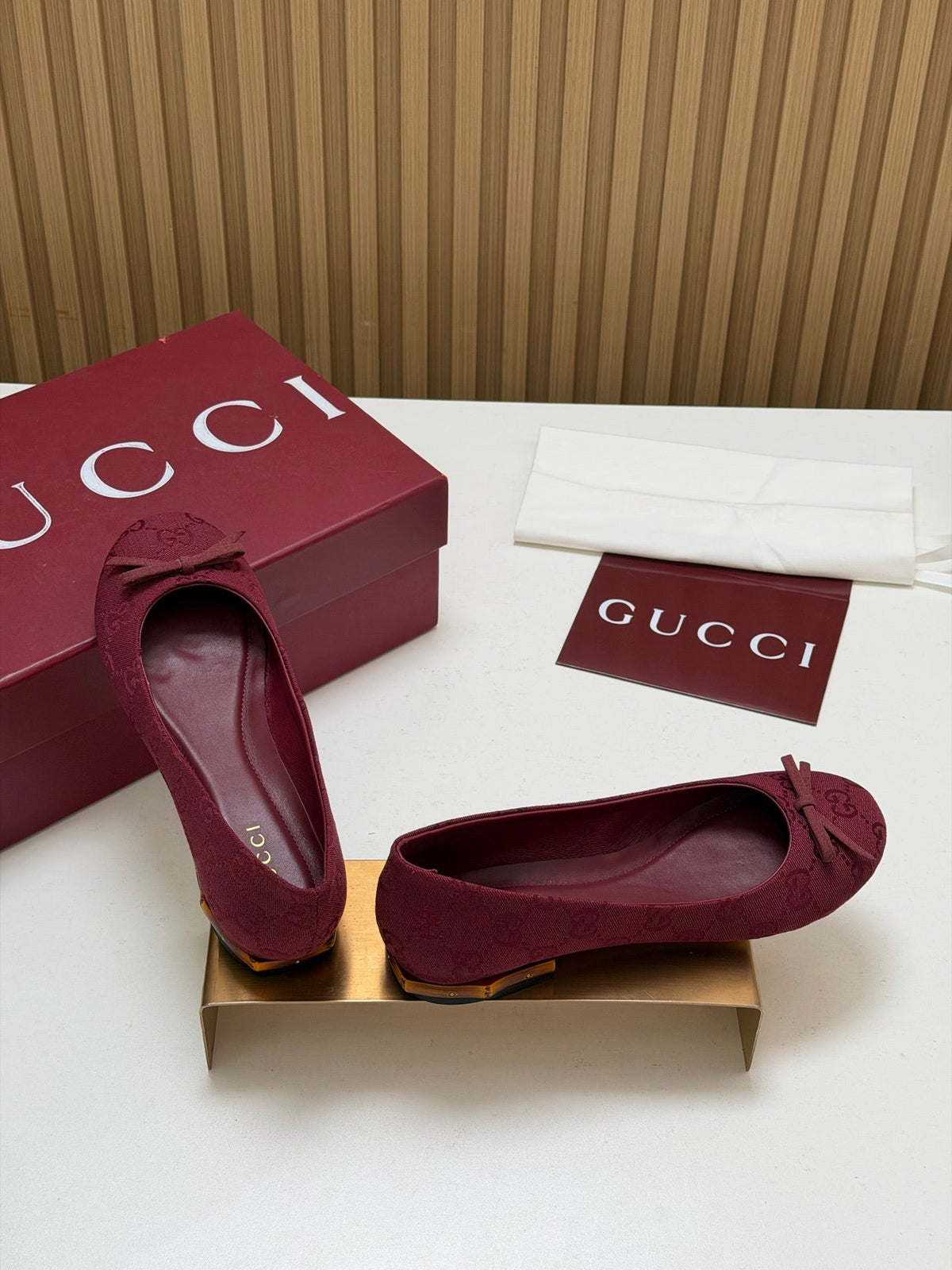 Gucci 26s Crystal Ballerina With Bamboo Flats Bordeaux GG Canvas 156868