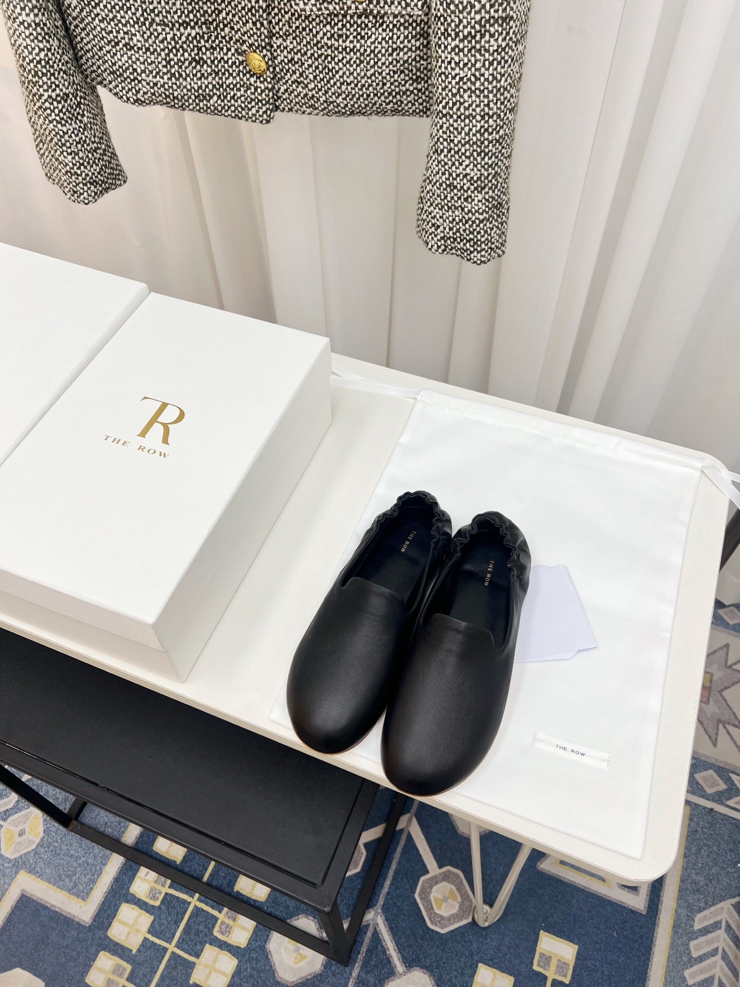 The Row Casa Ballet Flat Black Grain Leather 832674
