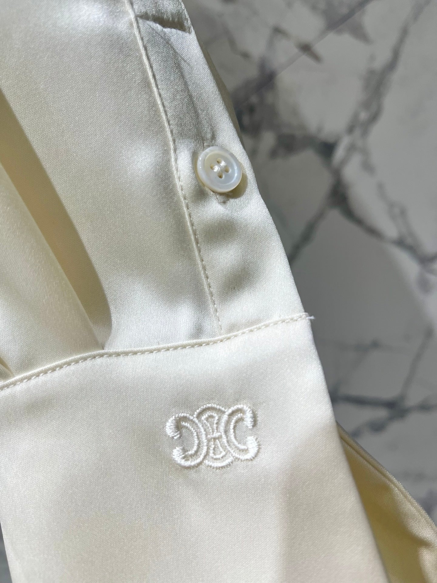Celine 26s Shirt 319