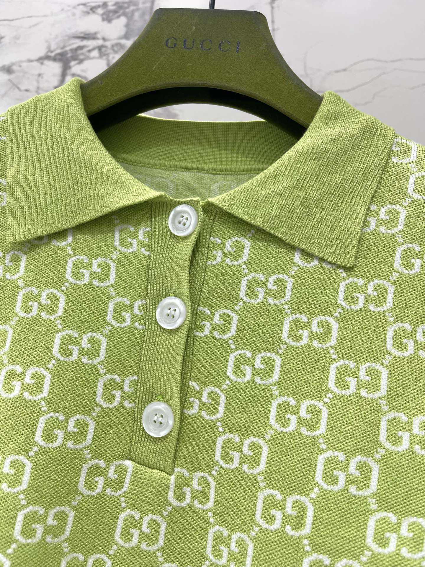 Gucci 26s Short-Sleeve Crewneck Knit T-Shirt 471