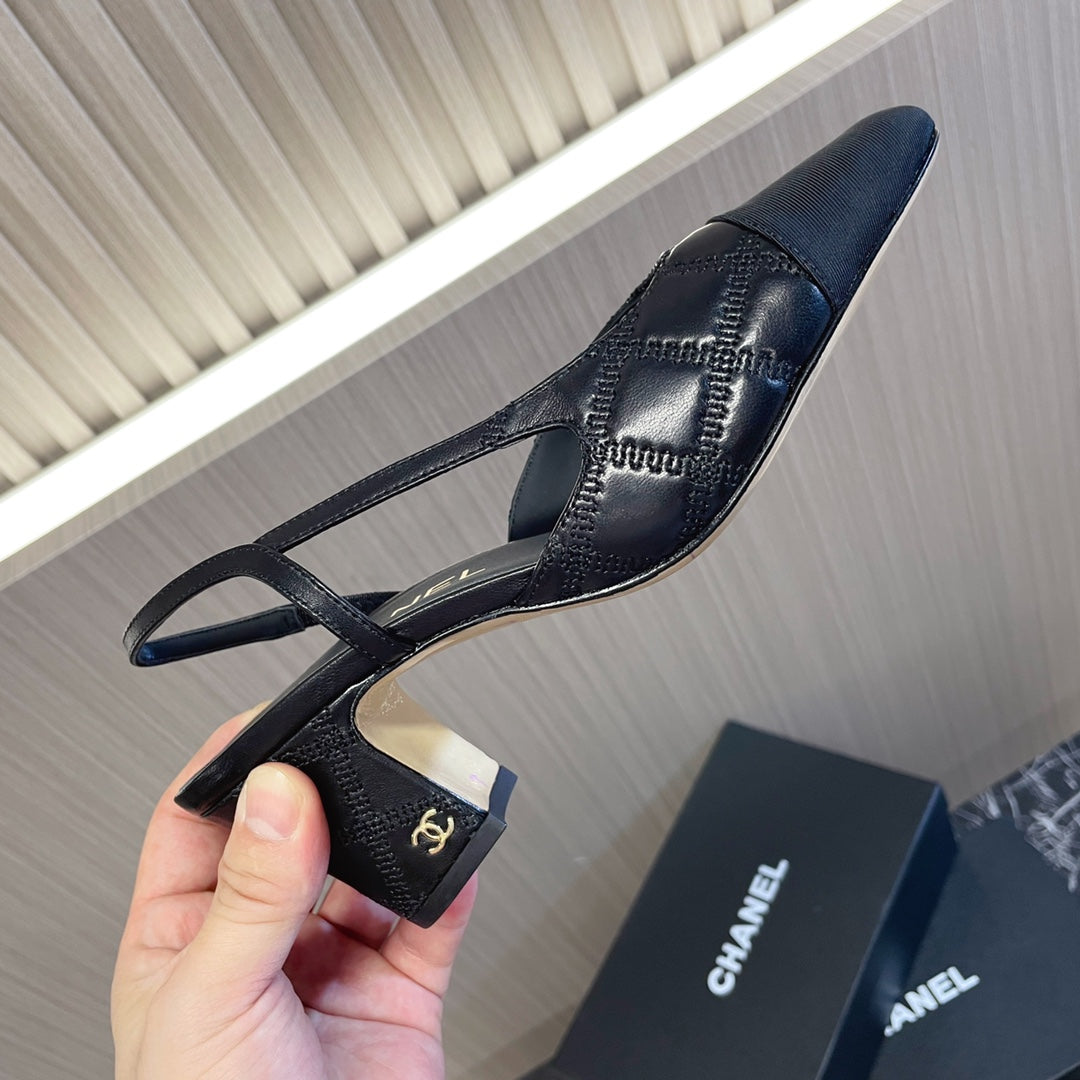 CC 26s Ballerinas Slingbacks CC Logo Black Canvas Leather 108836