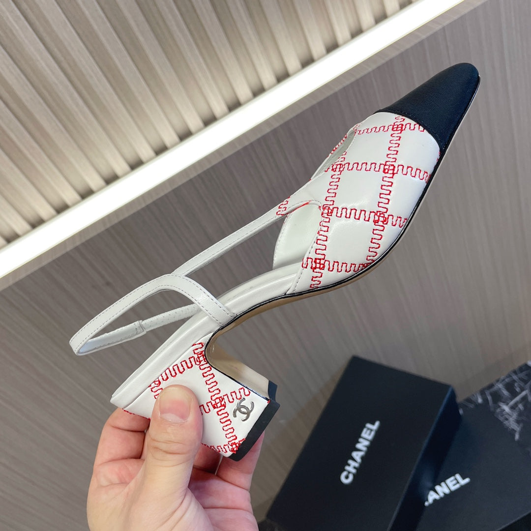 CC 26s Ballerinas Slingbacks CC Logo White Black Canvas Leather 108838