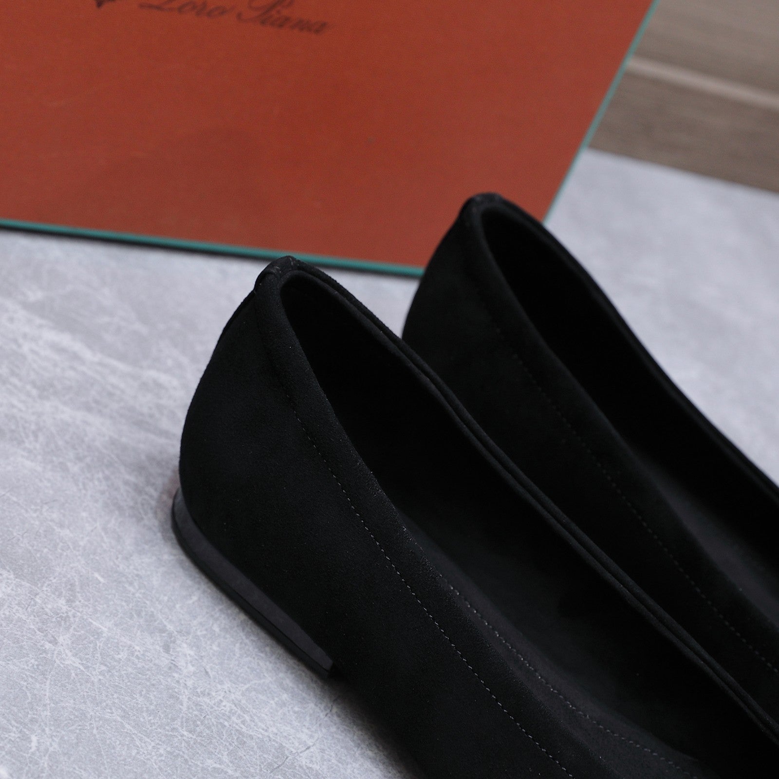 LP 26s Primula Ballet Flat Black Velvet 864941