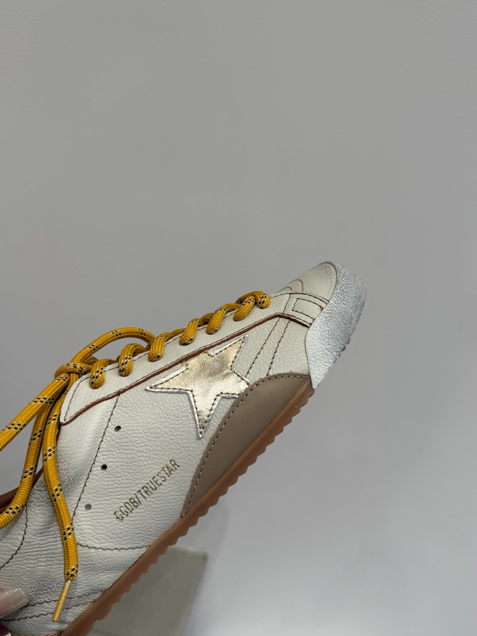 DC 25 Golden Goos Superstar Trainers Beige Cowhide & Rubber 334967