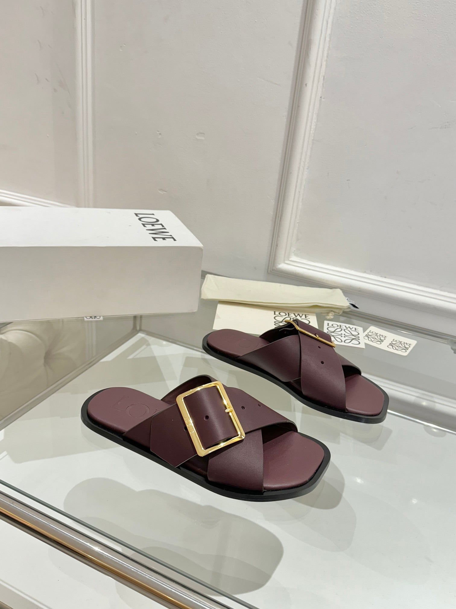 Loewe Petal Buckle Slide Burgundy Leather 881318