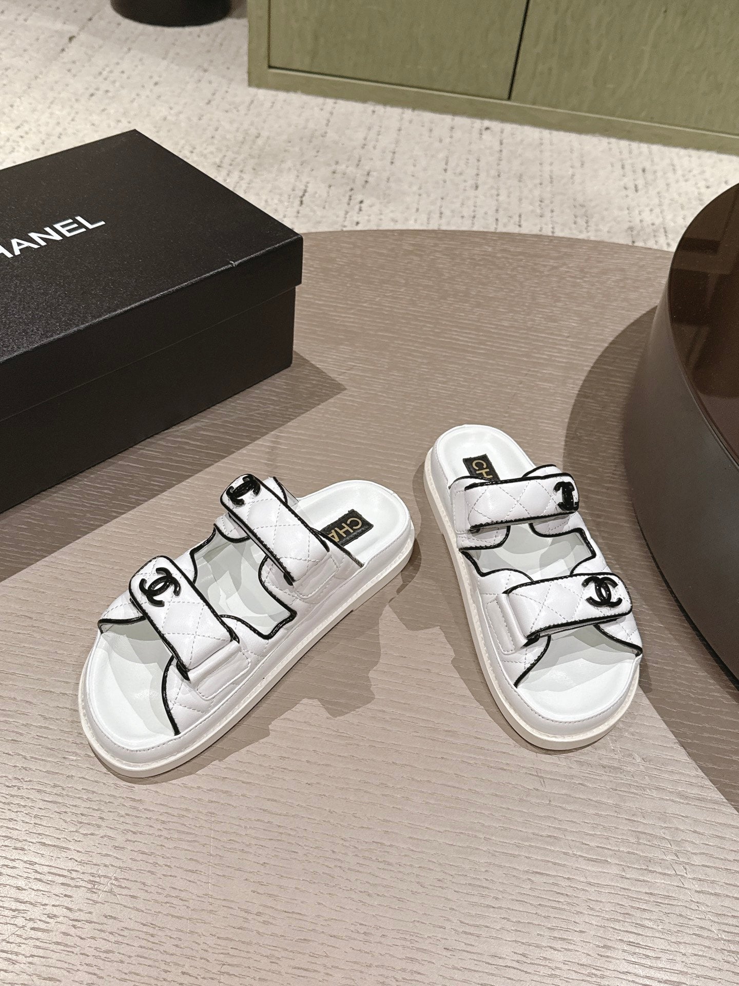 CC 26s Dad Sandal Mule White Black Lambskin 762926