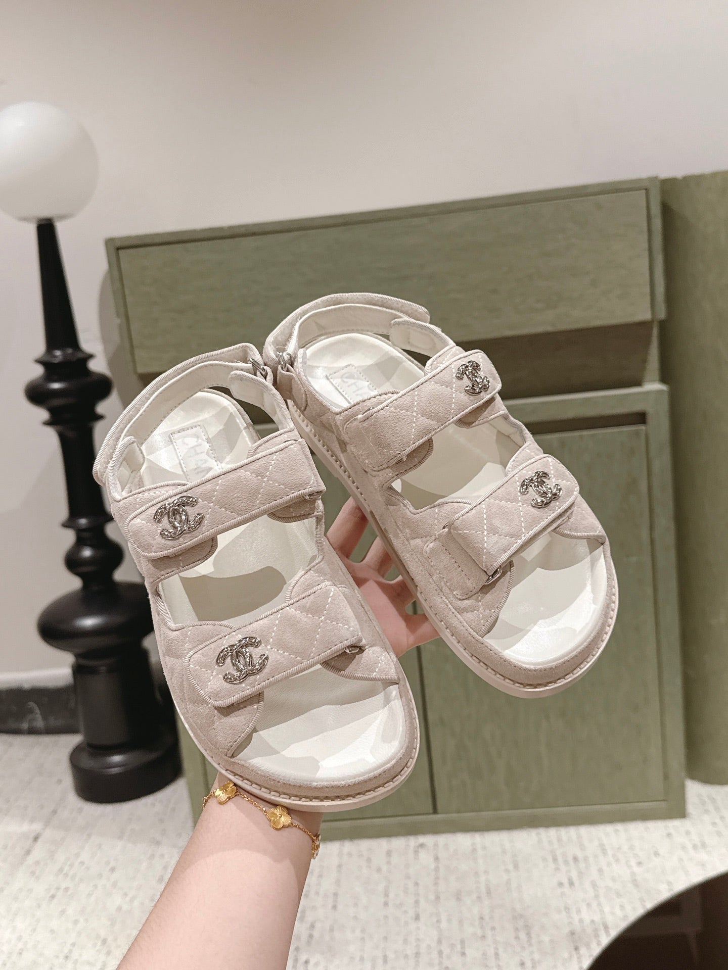 CC 26s Dad Sandal Beige Cream Suede 762931
