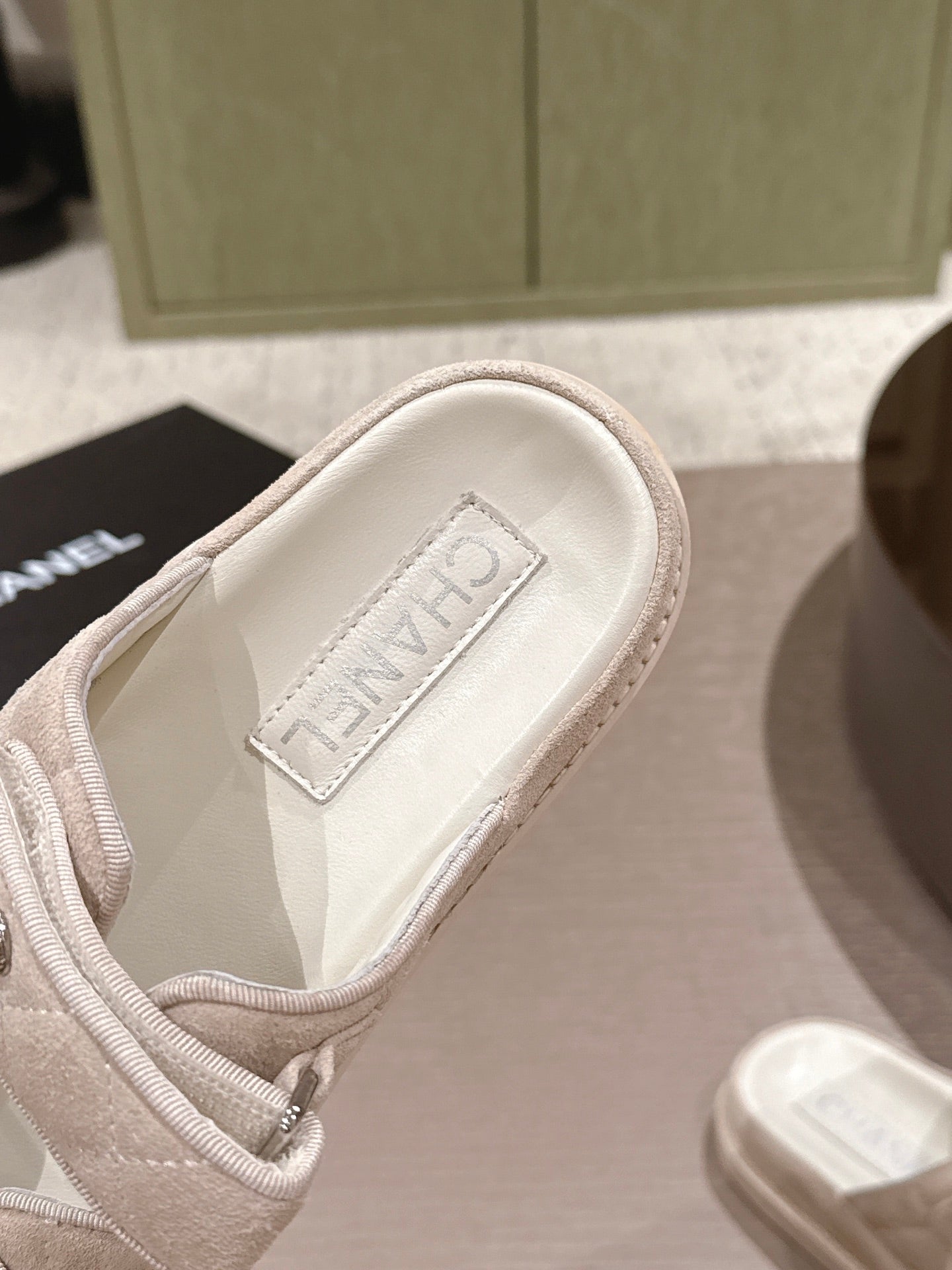 CC 26s Dad Sandal Mule Beige Cream Suede 762937