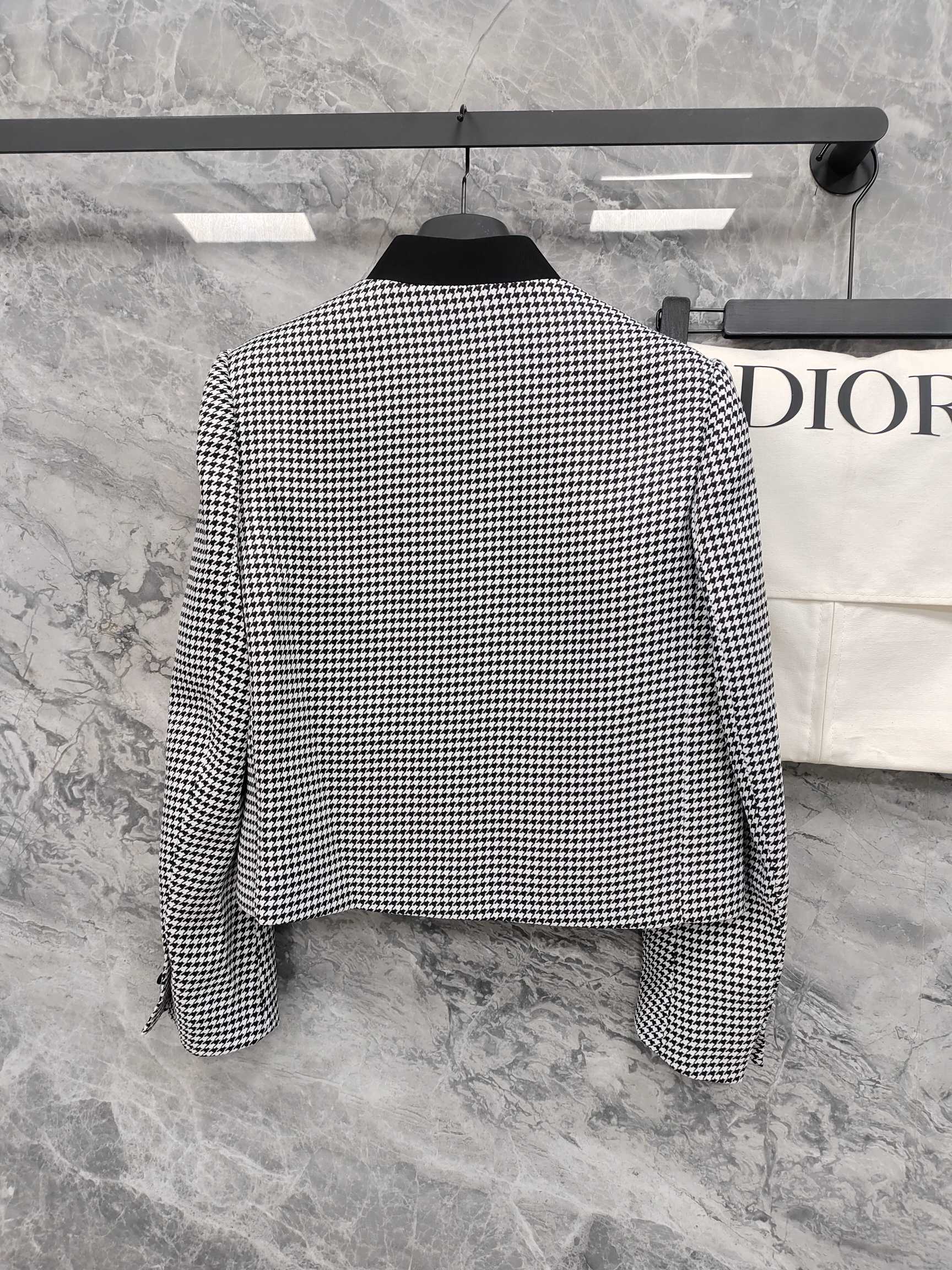 CD 26s Jacke im Cropped-Stil Black White Wool 363523