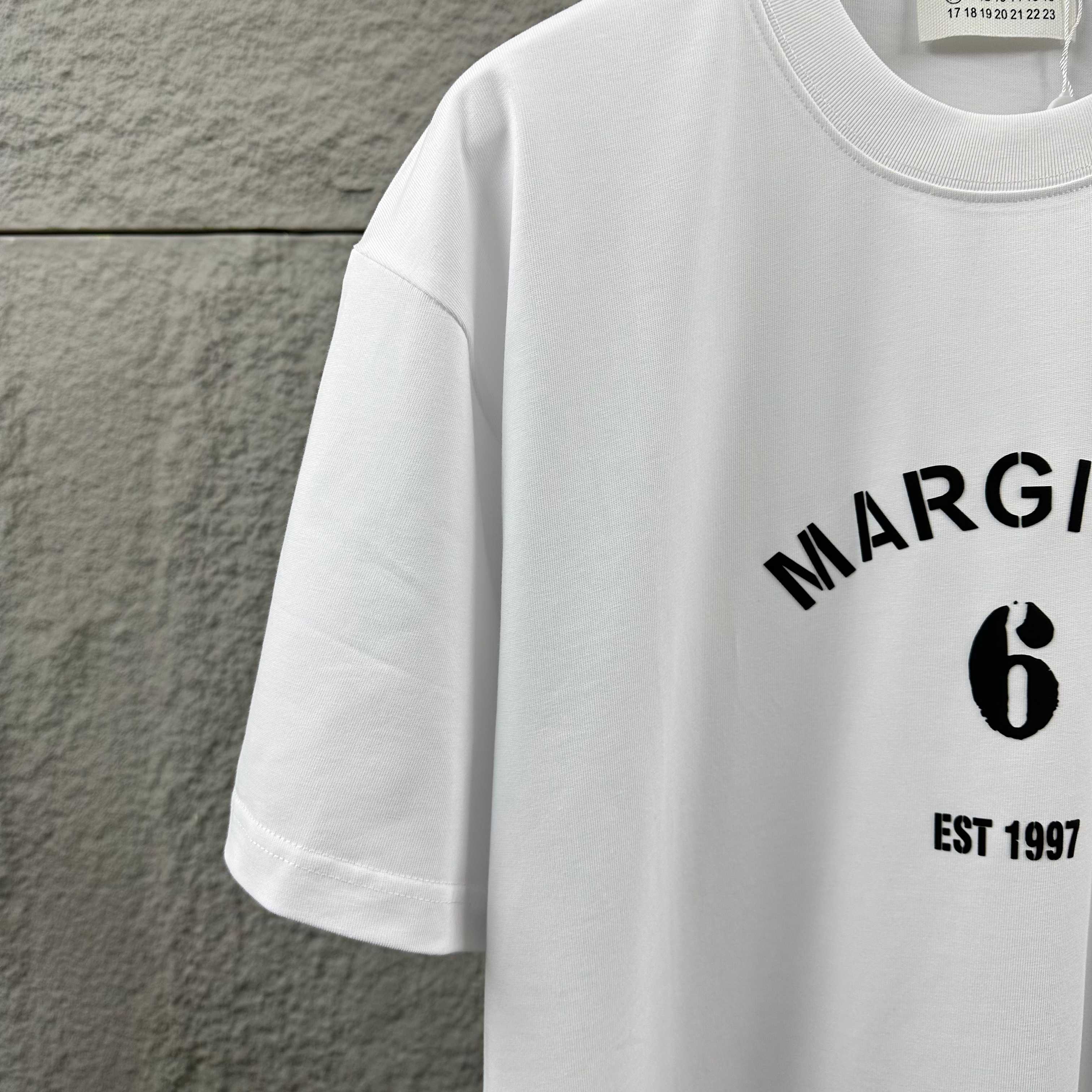 MM6 3D Foamed Short-Sleeve T-Shirt White Cotton 387983