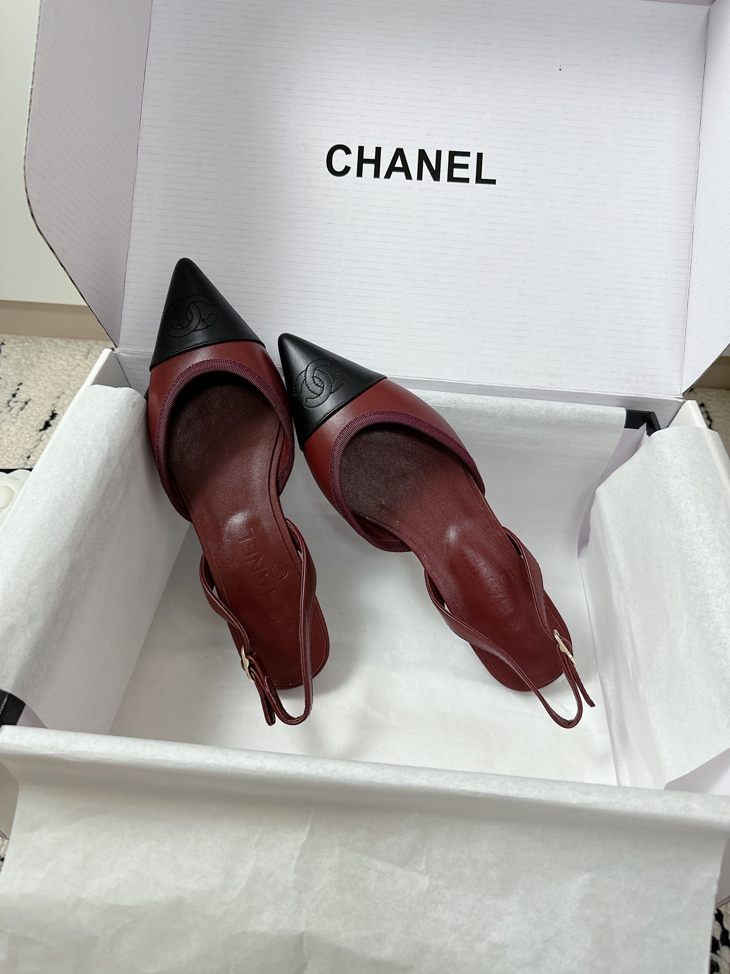 CC Slingback Pointed Burgundy Black Leather 628308