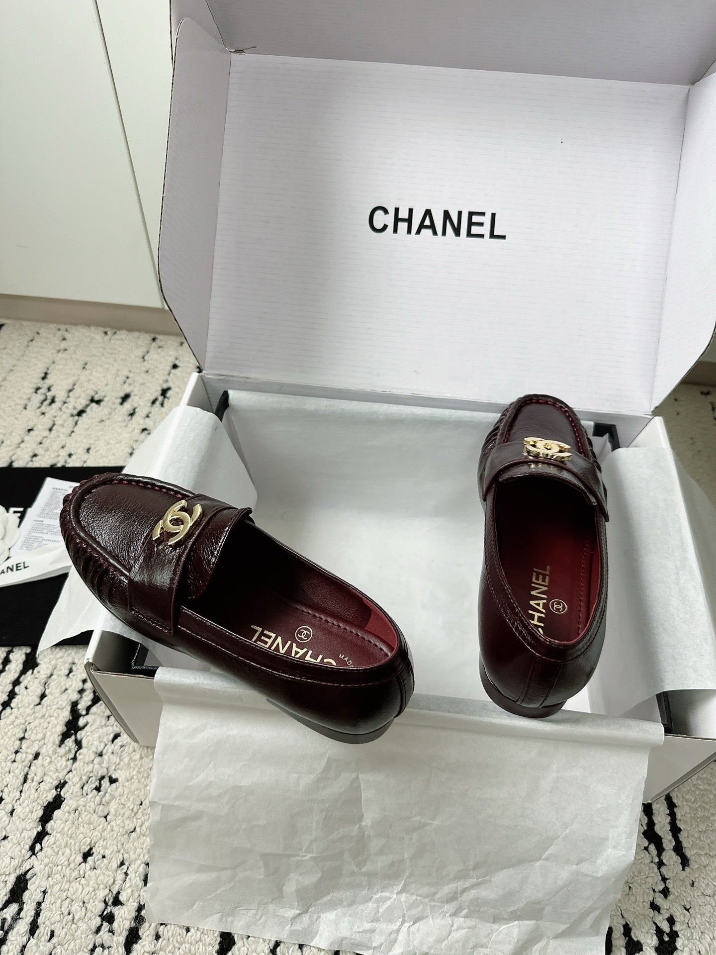 CC 26A Métiers d’art 2026 Loafer Burgundy Glossy Sheepskin 900704