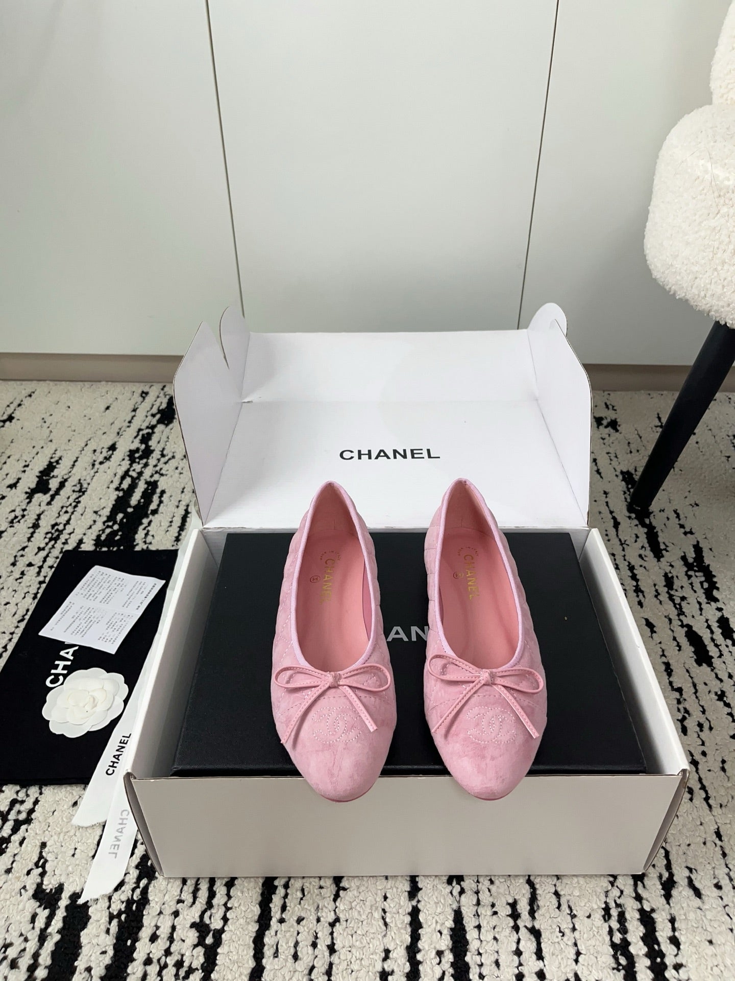 CC 26A Ballet Flat Light Pink Quited Suede 900739