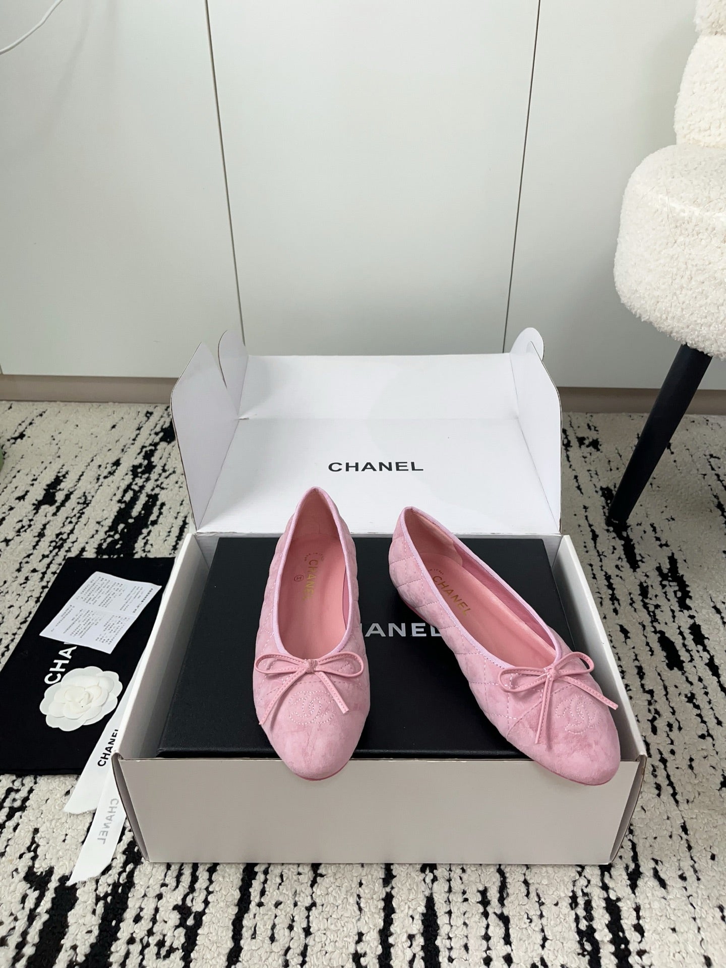 CC 26A Ballet Flat Light Pink Quited Suede 900739