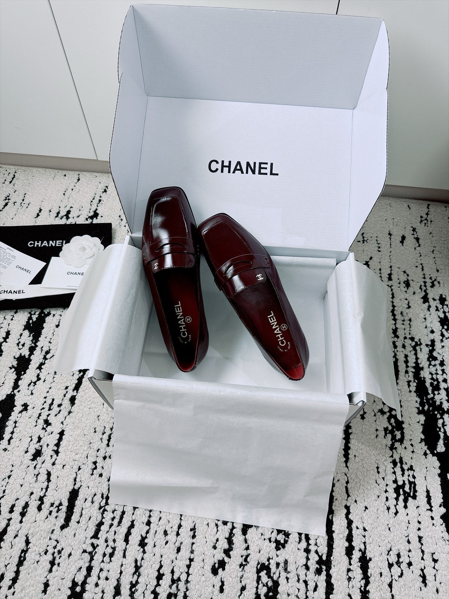 CC AW26 Mocassins Falt Bordeaux Shiny Leather 942739