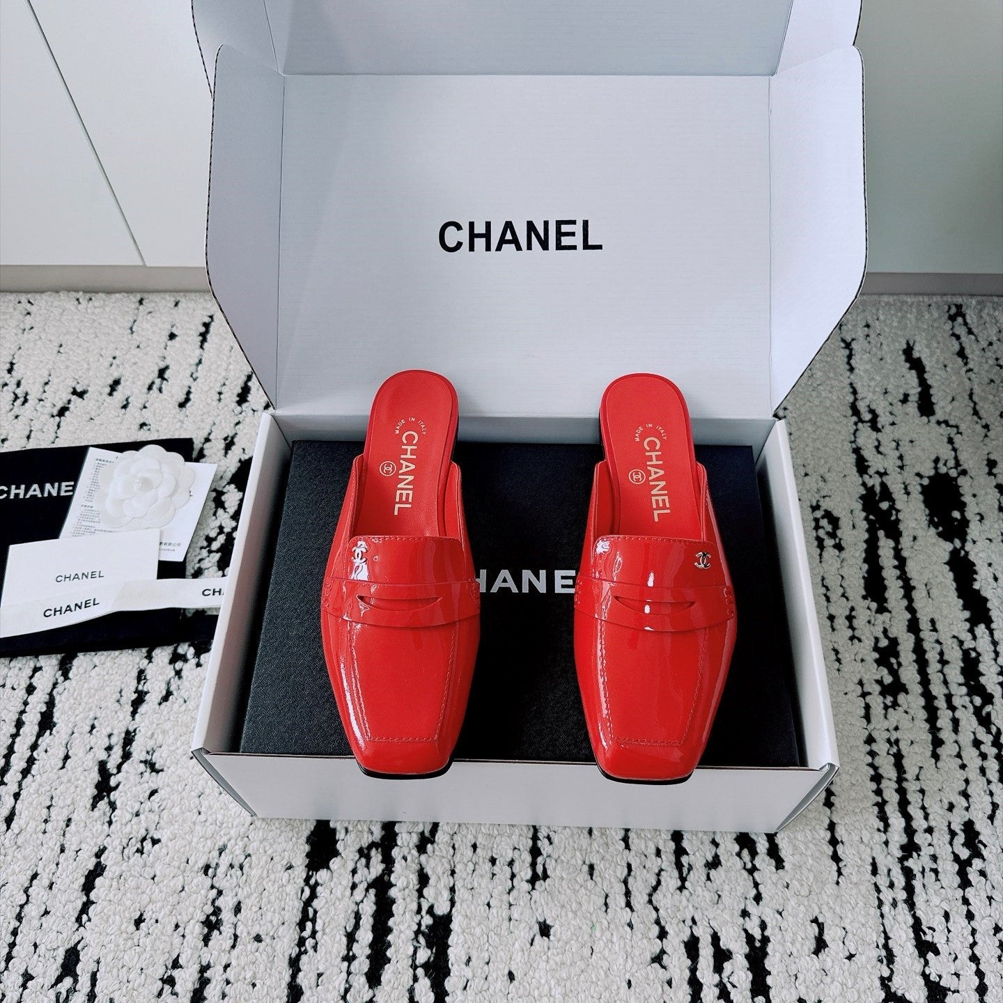 CC AW26 Mocassins Mule Bright Red Shiny Leather 942469