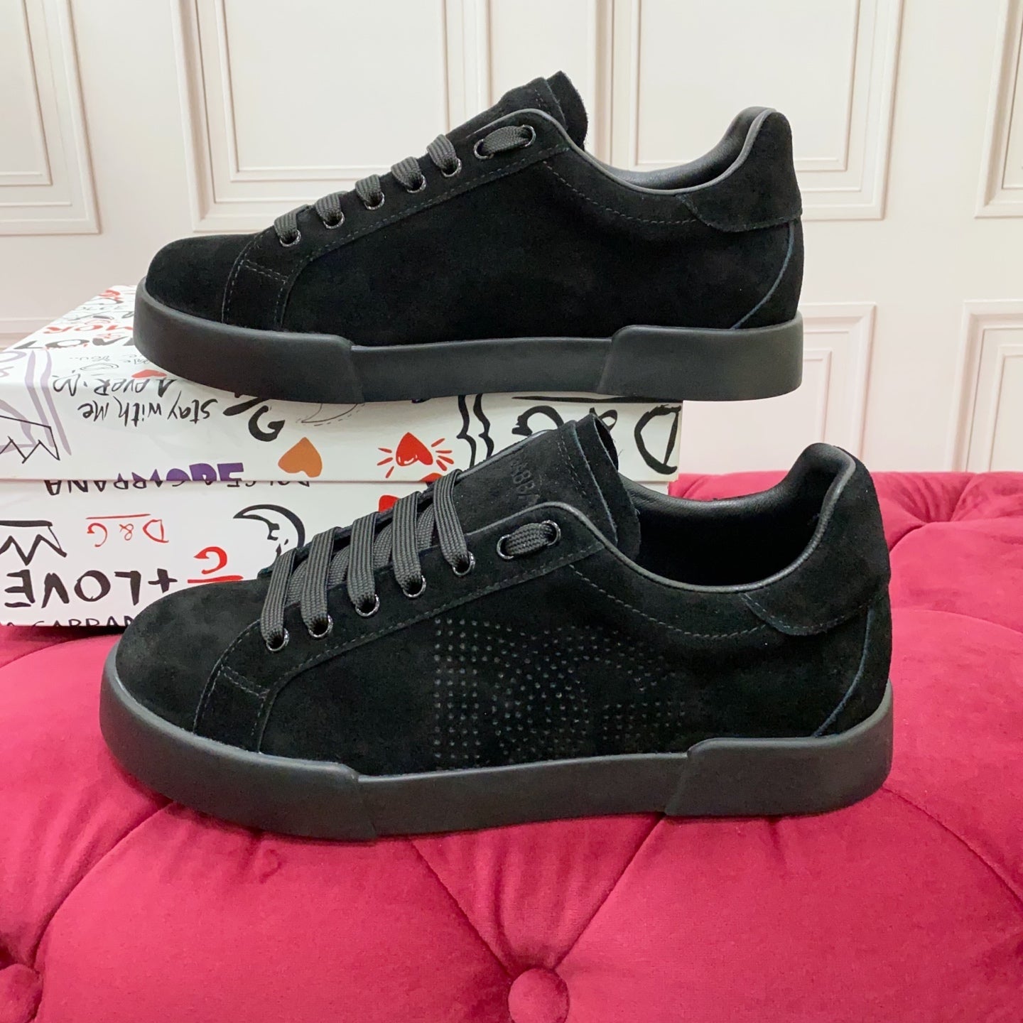 DC 25 Portofino Sneakers Black Suede & Sheepskin 333873