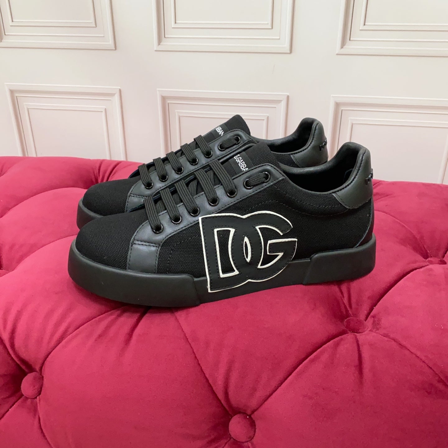 DC 25 Portofino Sneakers Black Cowhide 354916