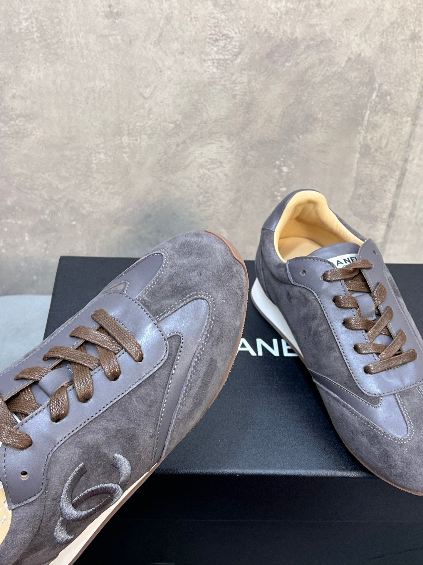 CC 26P Sneakers Grey-Purple Suede 682523