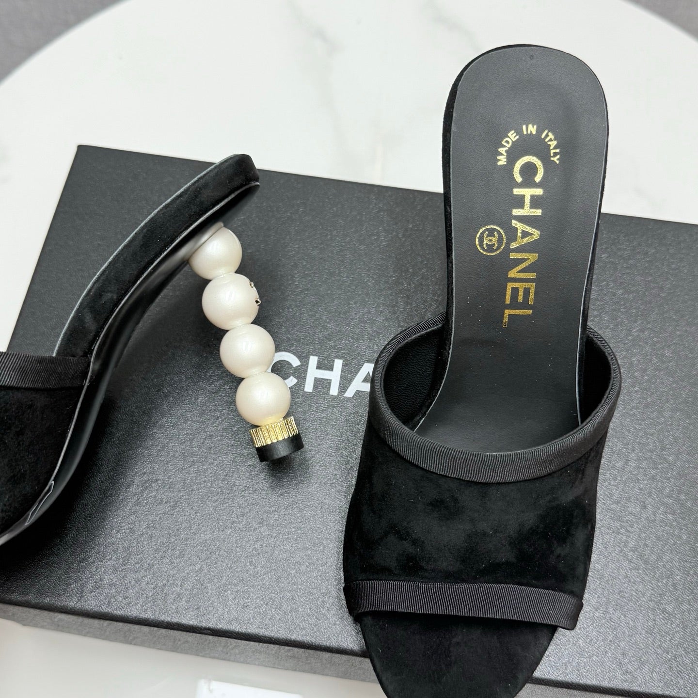CC 25 High Heel Slippers 85mn Black Suede 368790
