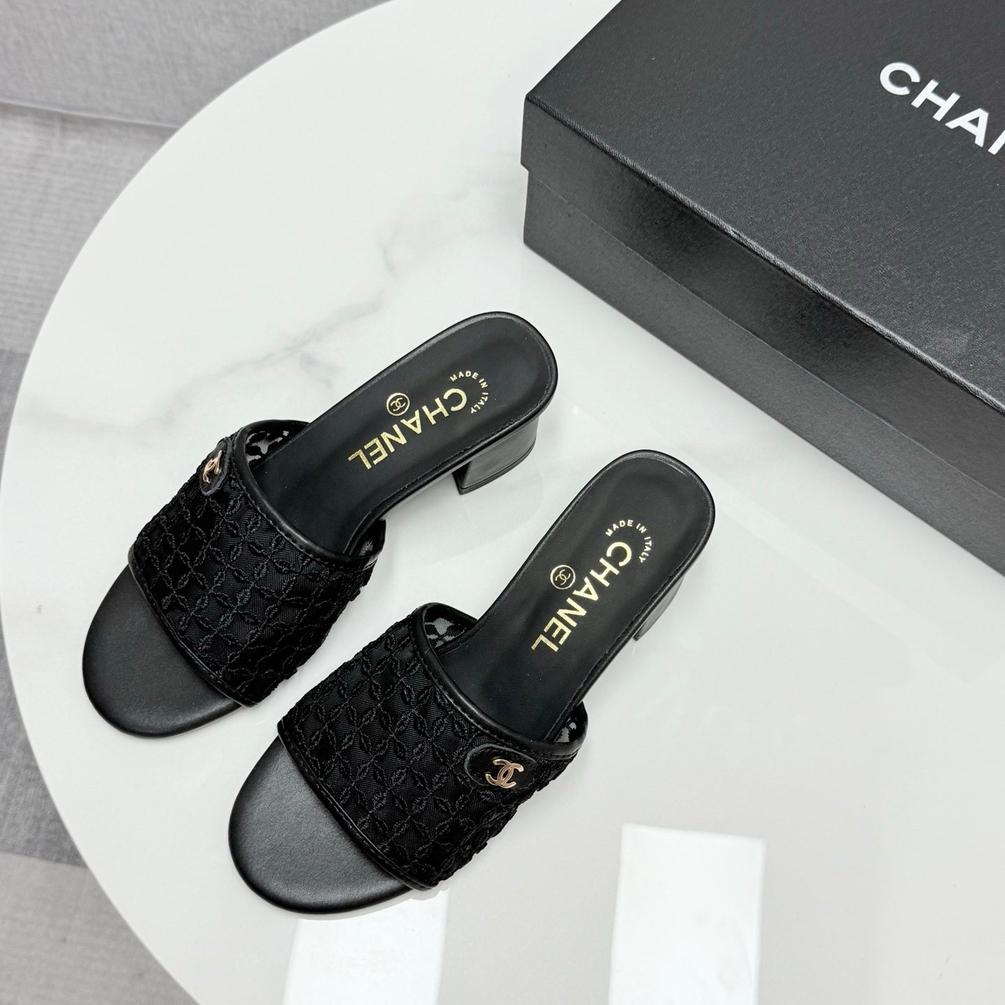 CC 25 Heel Sandals 50m Black Mesh And Sheepskin 368802