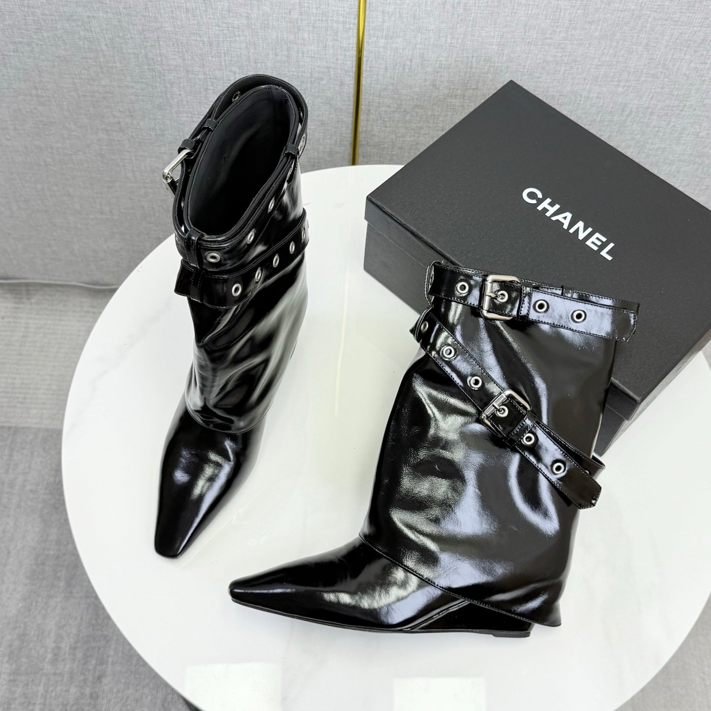 CC 26s Knight Martin Boots Black Sheepskin 620410