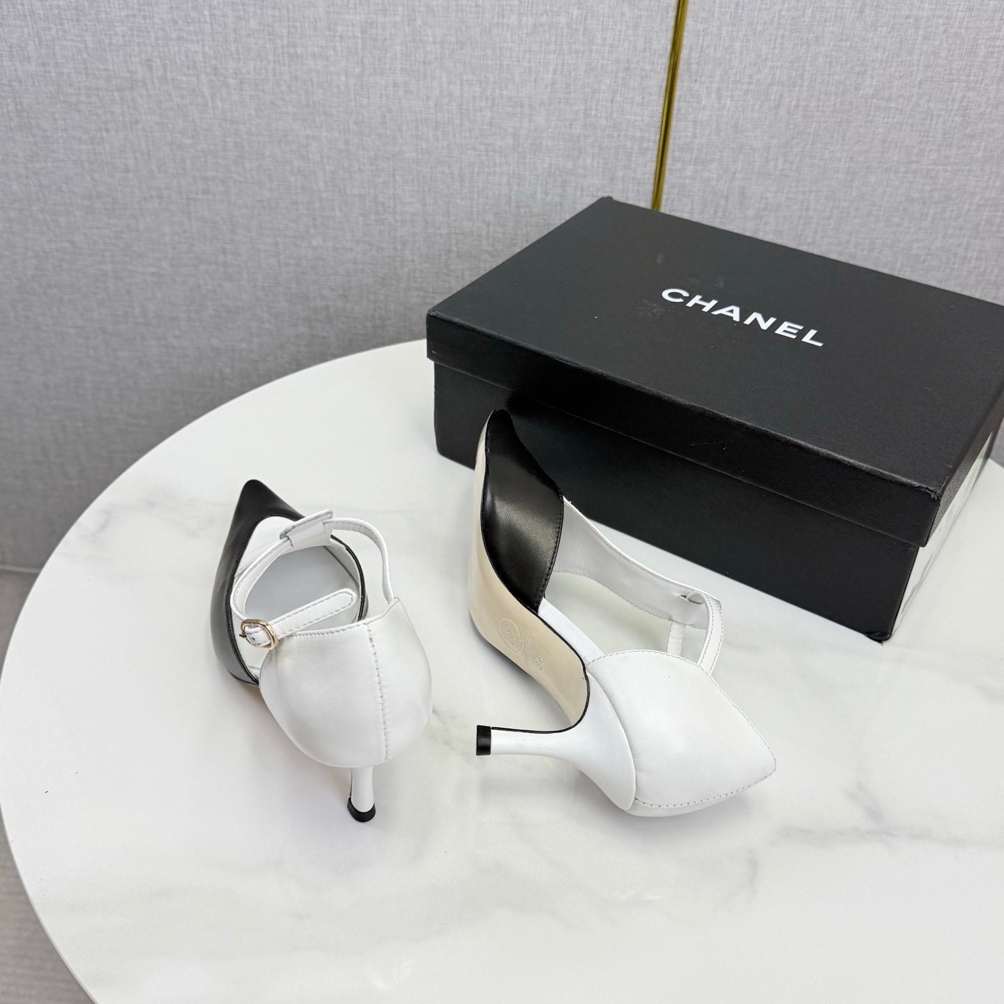 CC T-Strap Kitten Heels White Black Sheepskin 619976