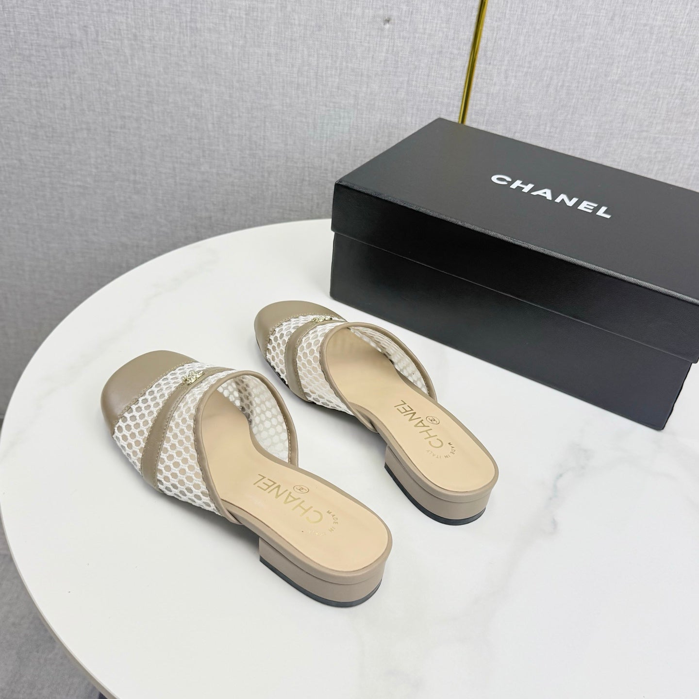 CC 26s Sandal Beige Mesh Sheepskin 639827