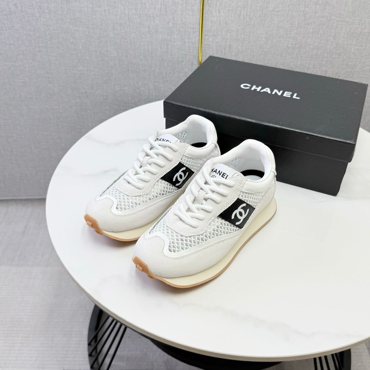 CC 26s Trainer Sneakers White Mesh Suede 865802