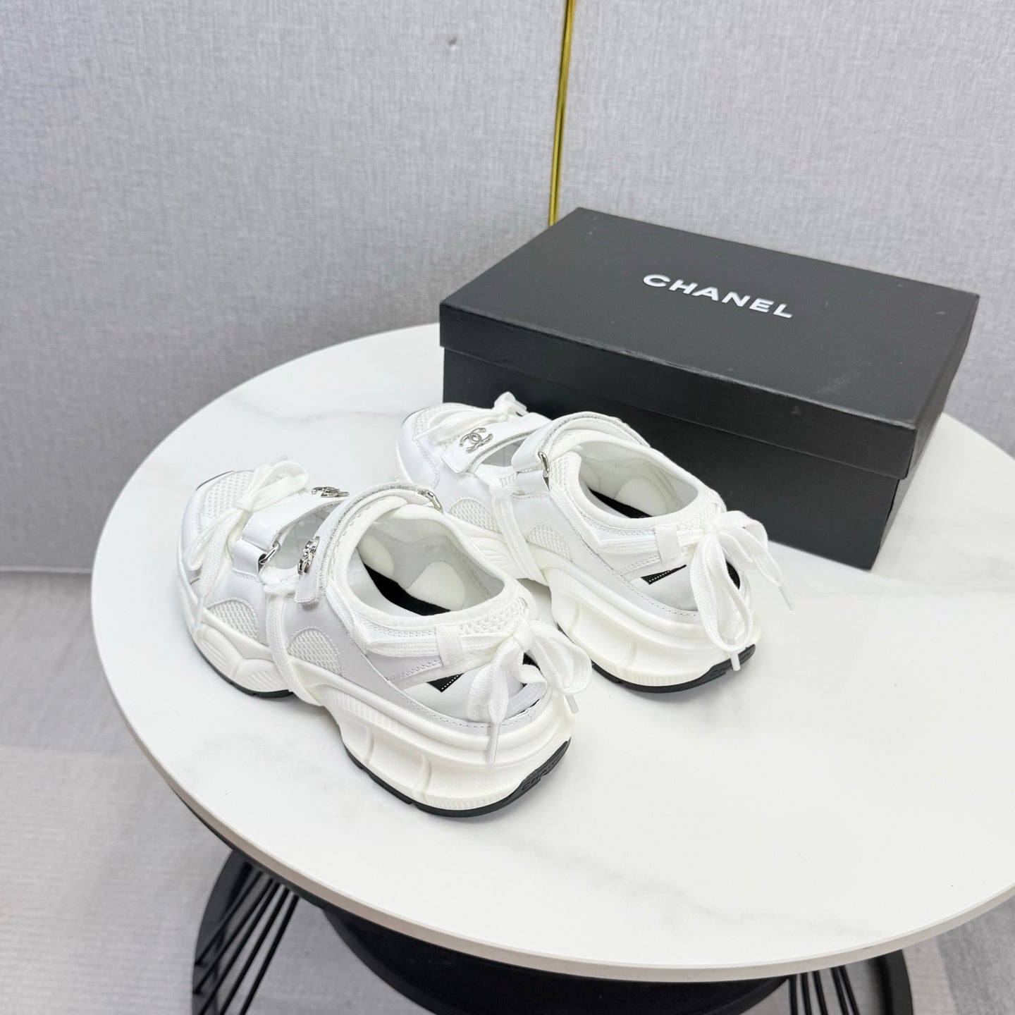 CC 26s Casual Sneakers White Leather Mesh 865835