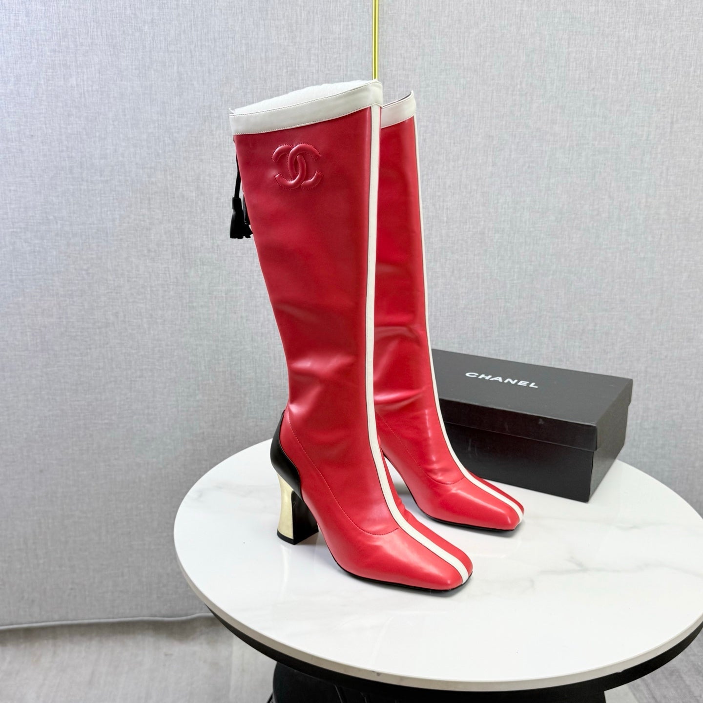 CC 26s Knee-High Boots Red White Sheepskin 904485