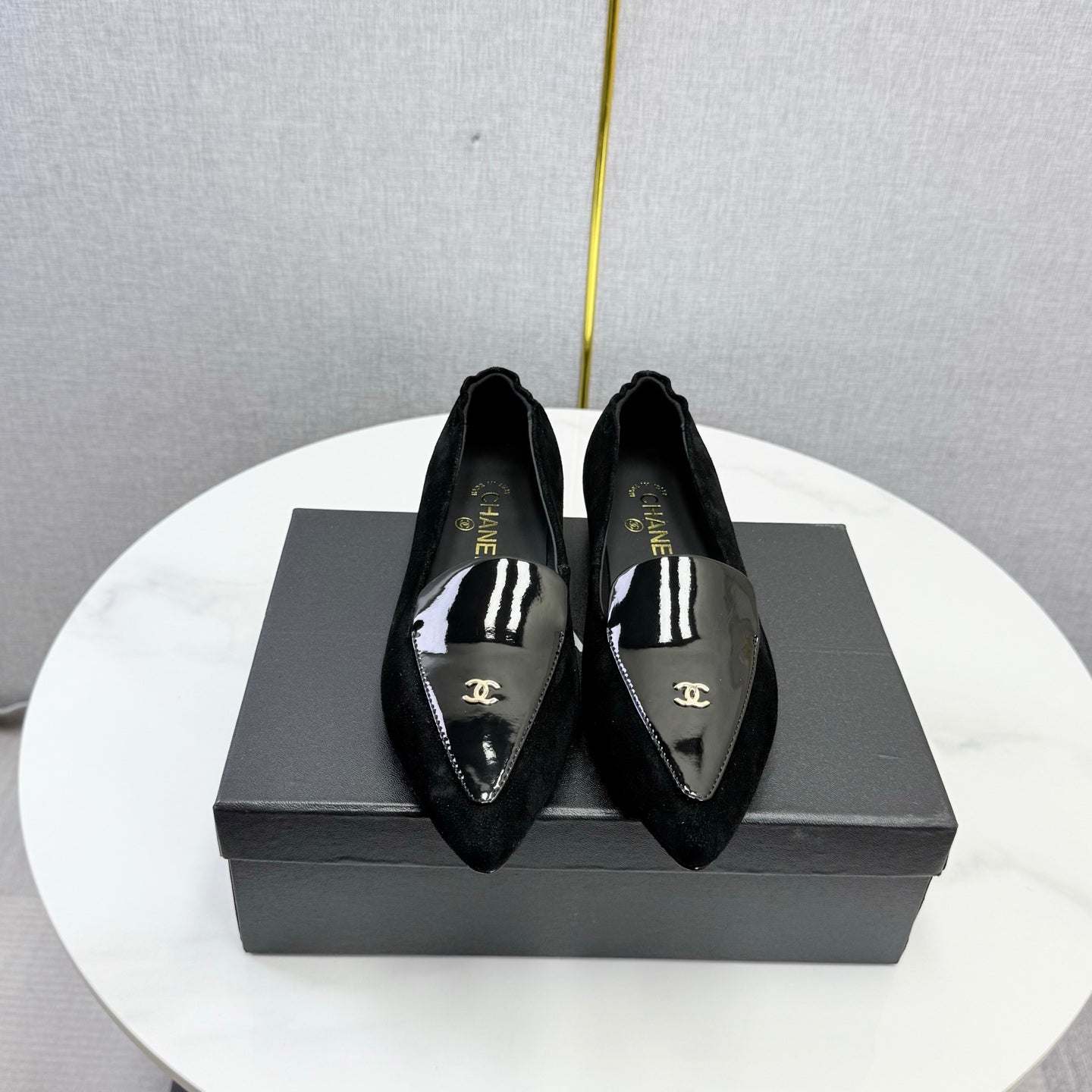 CC 26s Pointed Loafers Black Patent Leather 972783