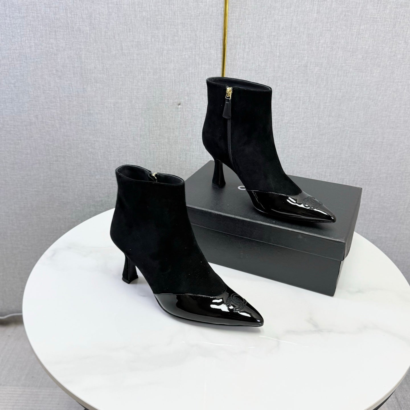 CC 26s Pointed-Toe Stiletto Ankle Boots Black Suede 972792