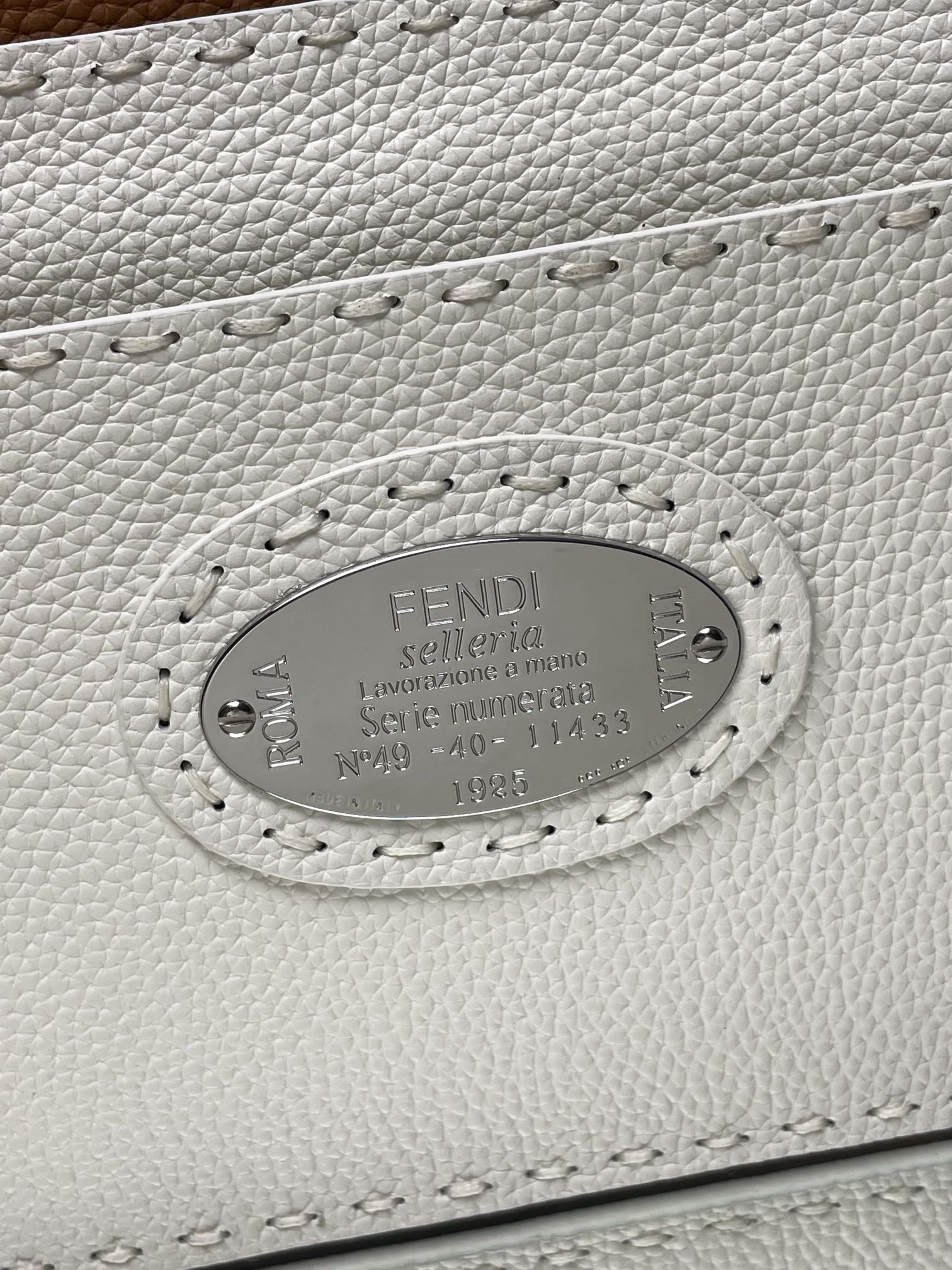 PEEKABOO MEDIUM 33 BROWN CALFSKIN SILVER HARDWARE