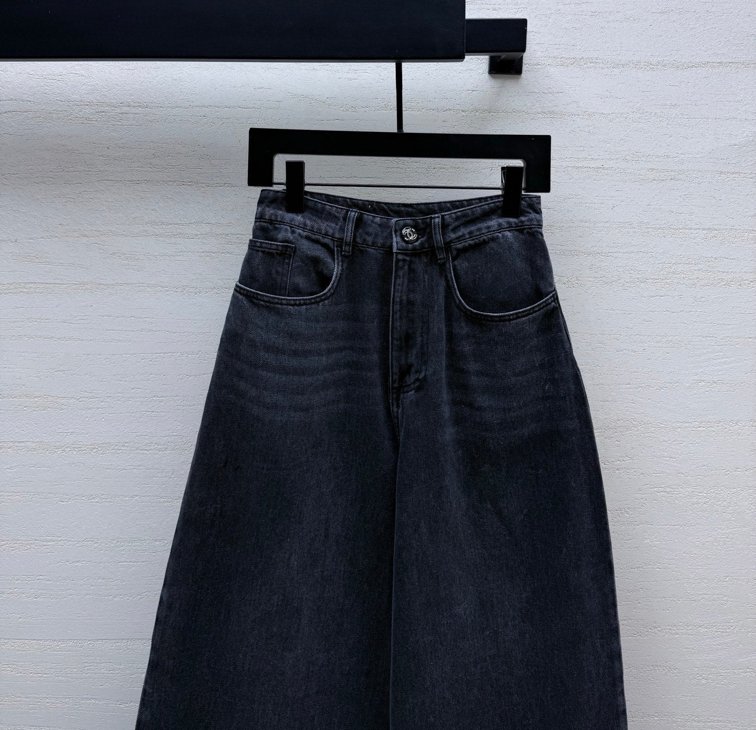 CC 26s High-Waisted Wide-Leg Jeans 423789