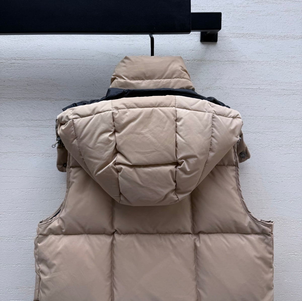 MC 26s Down Vest Beige Polyamide 432978