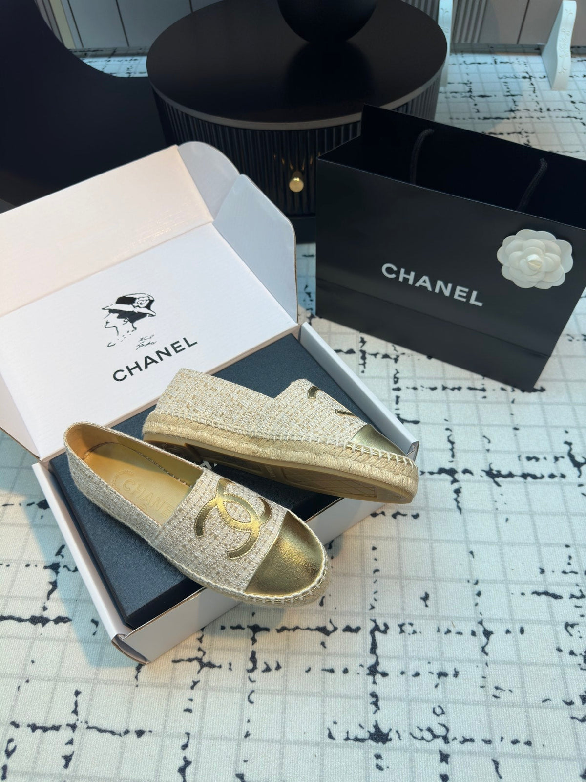 CC 26 Espadrilles Loafers In Beige Tweed And Golden Lambskin