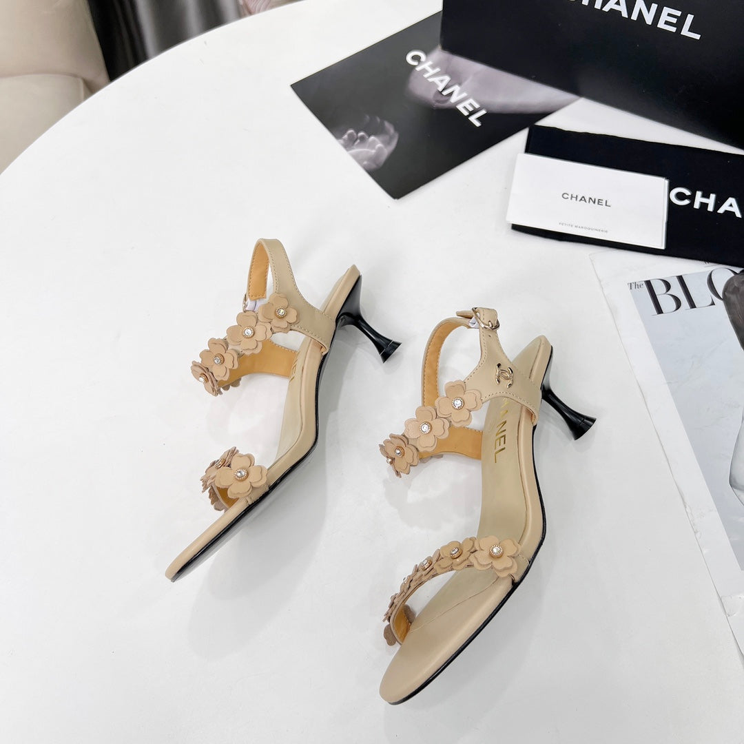 CC 26s Floral Sandal 5cm Beige Sheepskin 867465