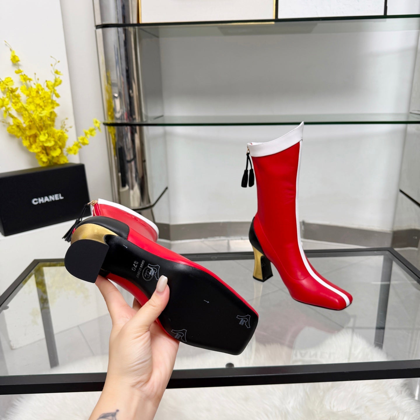CC 26 FW Ankle Boots 8.5cm Red White Sheepskin 919942