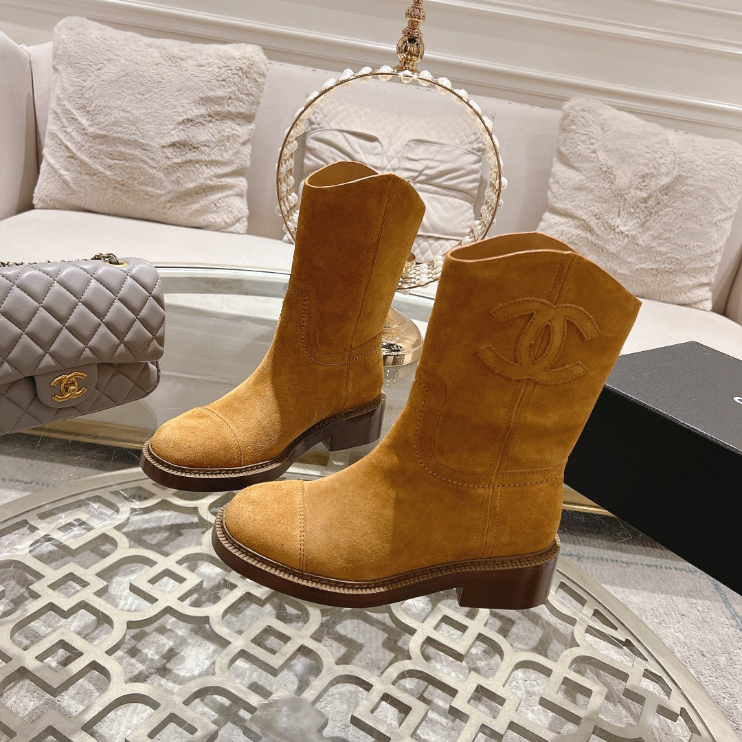 CC Ankle Boots 40mm Dark Yellow Suede