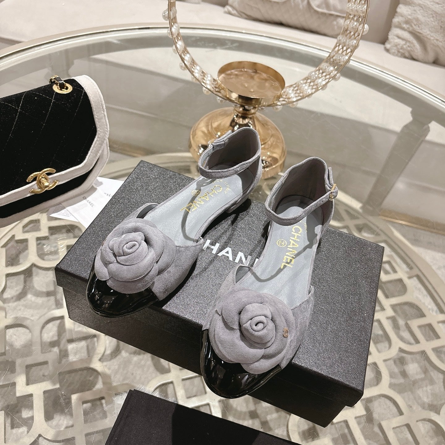 CC 26s Camellia Hollow Sandals Grey Suede 736527