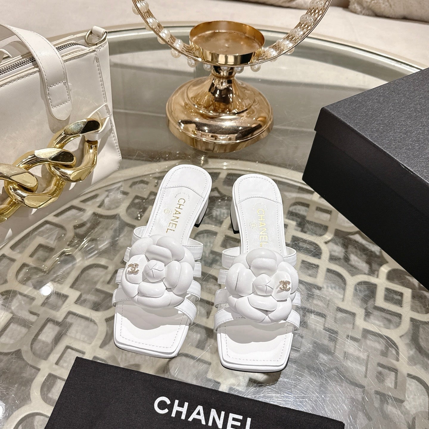 CC Camellia Slip-On Mules White Sheepskin 735979