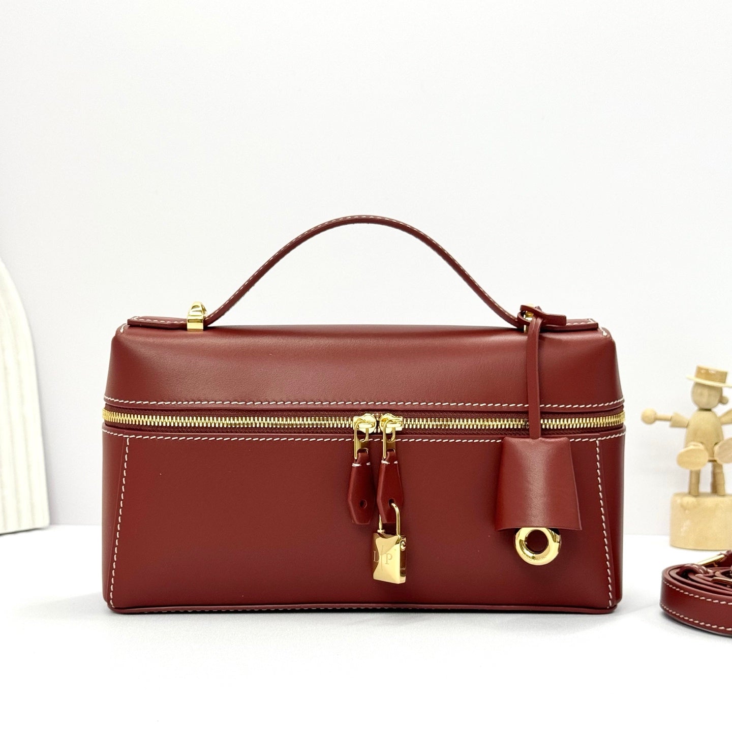 LP Extra Pouch L23 Burgundy Smooth Calfskin 282131