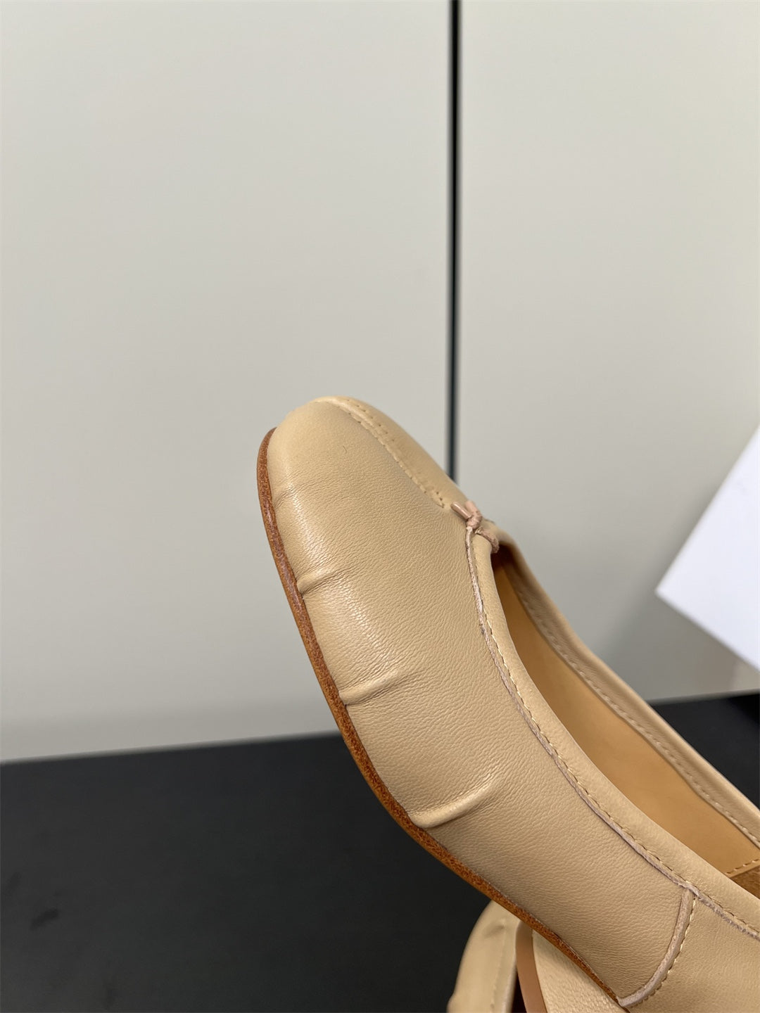 Maison Margiela Tabi Ballerina Heeled Pump Beige Sheepskin 542778