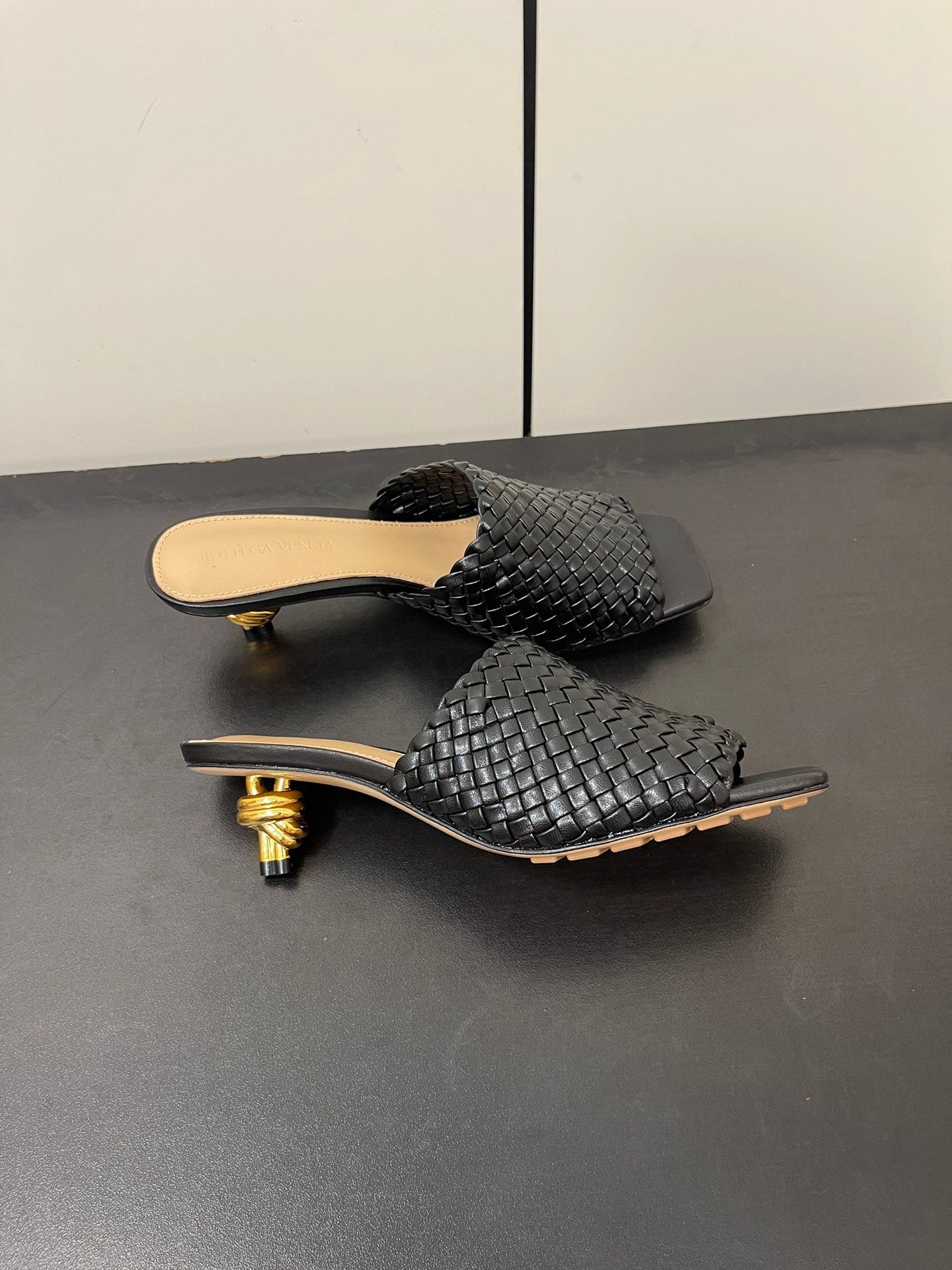 knot mule 55 black lambskin