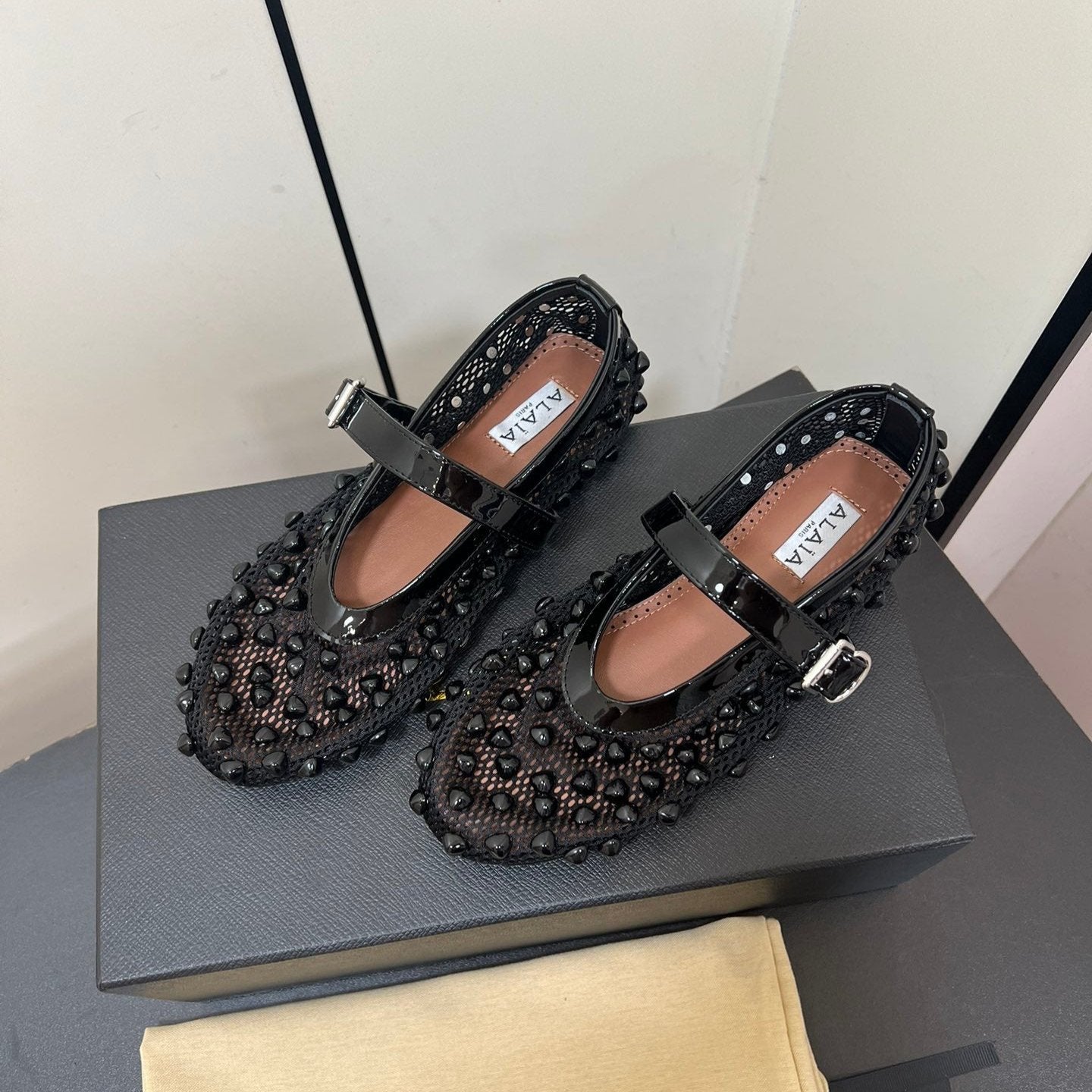Alaila Ballet Flats With Studs On Fishnet In Black 975753